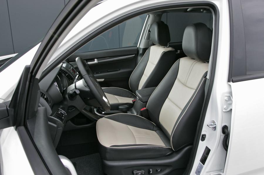  Kia Sorento 2010 года  (фото 43 из 238)